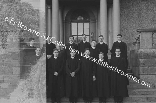 NEW JUNIORS 1941 TAKEN AT RATHFARNHAM